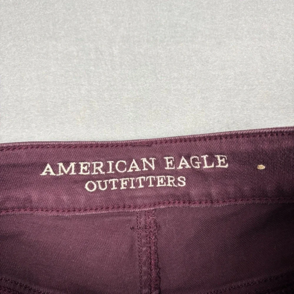 American Eagle Outfitters Cut-off Shorts Women's Size 2 Stretch Burgundy 3" - Picture 5 of 8